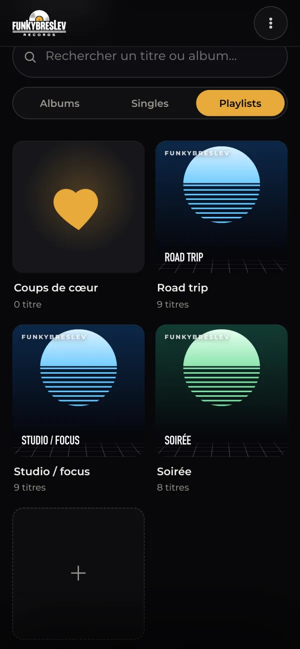 L’onglet Playlists, avec trois playlists personnelles.